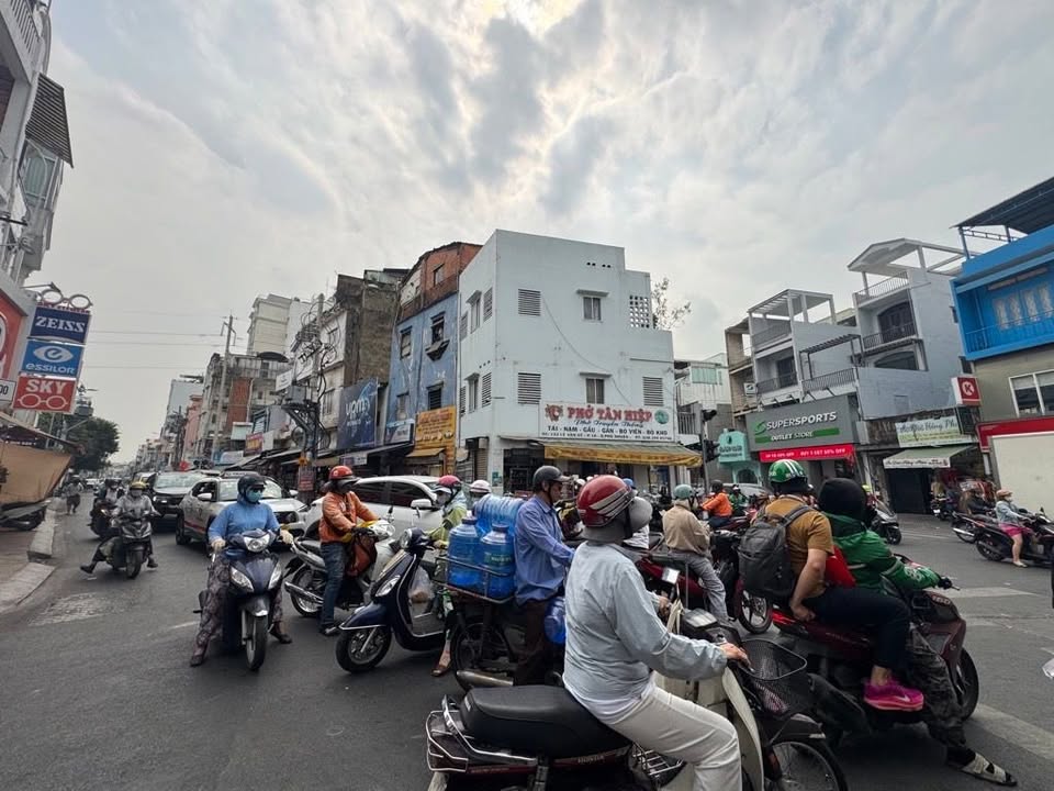 Nhà phố mặt tiền Lê Văn Sỹ Phú Nhuận 72m² 18 tỷ - Mặt tiền kinh doanh cực đỉnh!