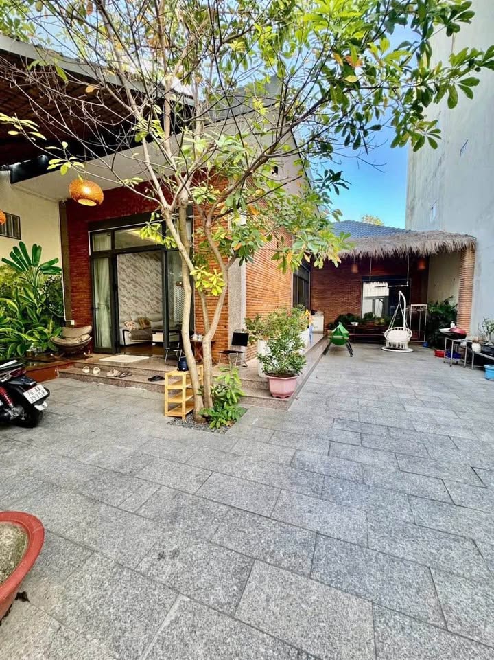 Villa sân vườn Vĩnh Hải 200m² - Full nội thất sẵn sàng vào ở!