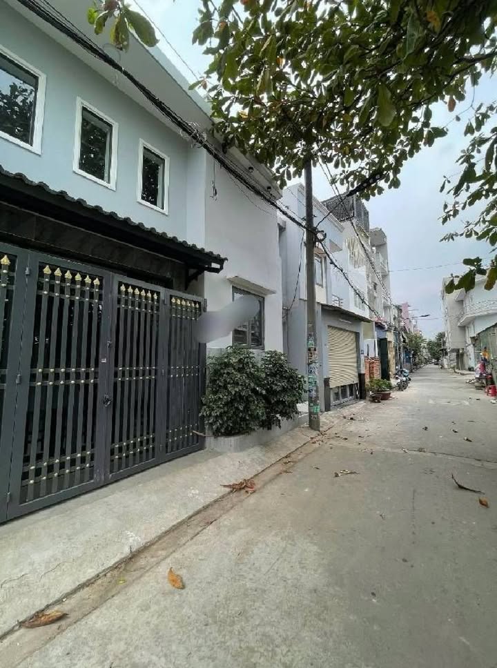 Nhà riêng Hương Lộ 2, Bình Tân 60m² chỉ 4 tỷ - Ô tô vào tận nhà!