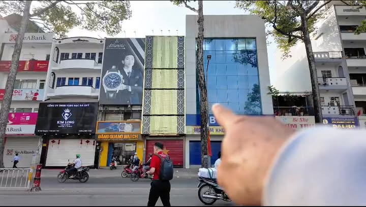 Nhà Phố Mặt Tiền Trần Hưng Đạo Q5 120 Tỷ - Đầu Tư Sinh Lời Vượt Trội!