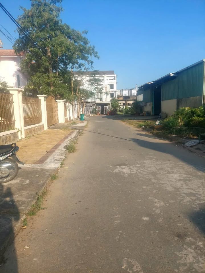 Nhà riêng Sóc Trăng 392m² - Sổ hồng sẵn, giá tốt!