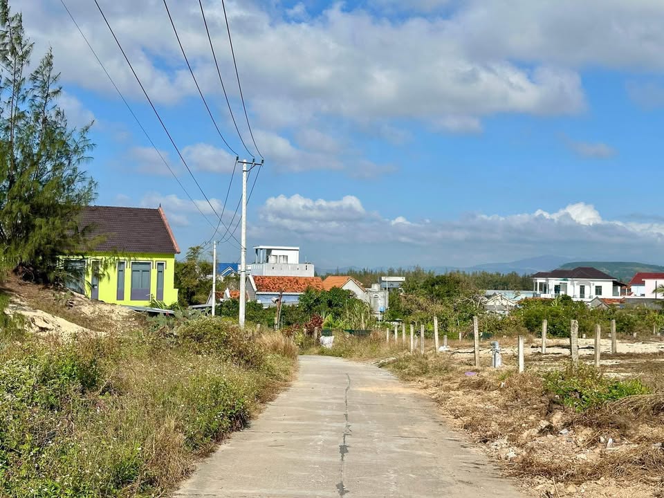 Đất Nền 250m² Gần Biển Tuy An, Phú Yên - Sẵn Sổ Hồng