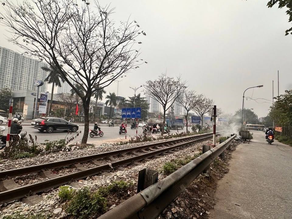 Bán nhà Hoàng Liệt 28m² giá 2.2 tỷ - Gần Bến xe Nước Ngầm