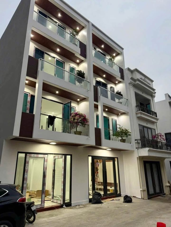 Nhà 4 Tầng LIDECO 2 - Cao Thắng 52m² - Full Nội Thất, Ô tô đỗ cửa - 3 Tỷ