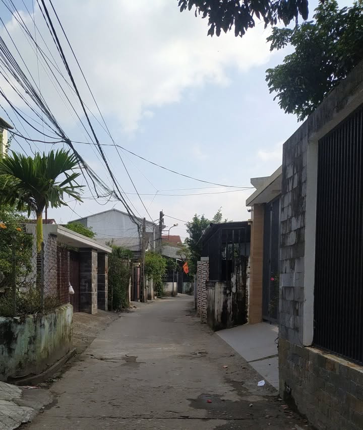 Đất kiệt ô tô Nguyễn Hoàng, Huế - 115m² - Sổ đỏ sẵn sàng giao dịch