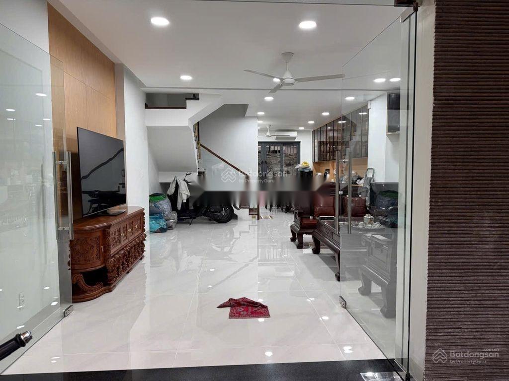 Nhà riêng Tô Hiến Thành, Q10 99m² - Full nội thất, giao ngay!