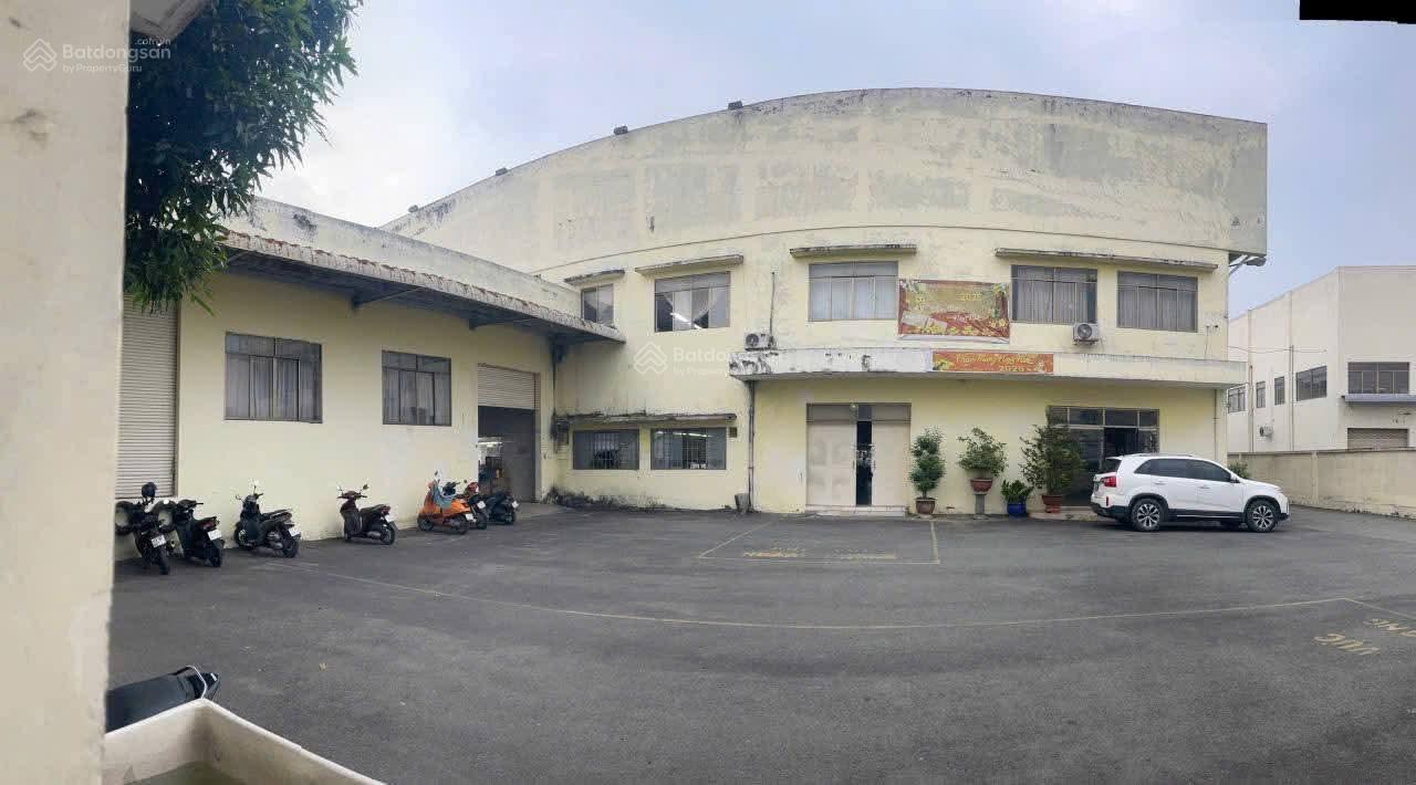 Kho xưởng Thuận An, Bình Dương 2300m² - Sẵn sàng hoạt động ngay!