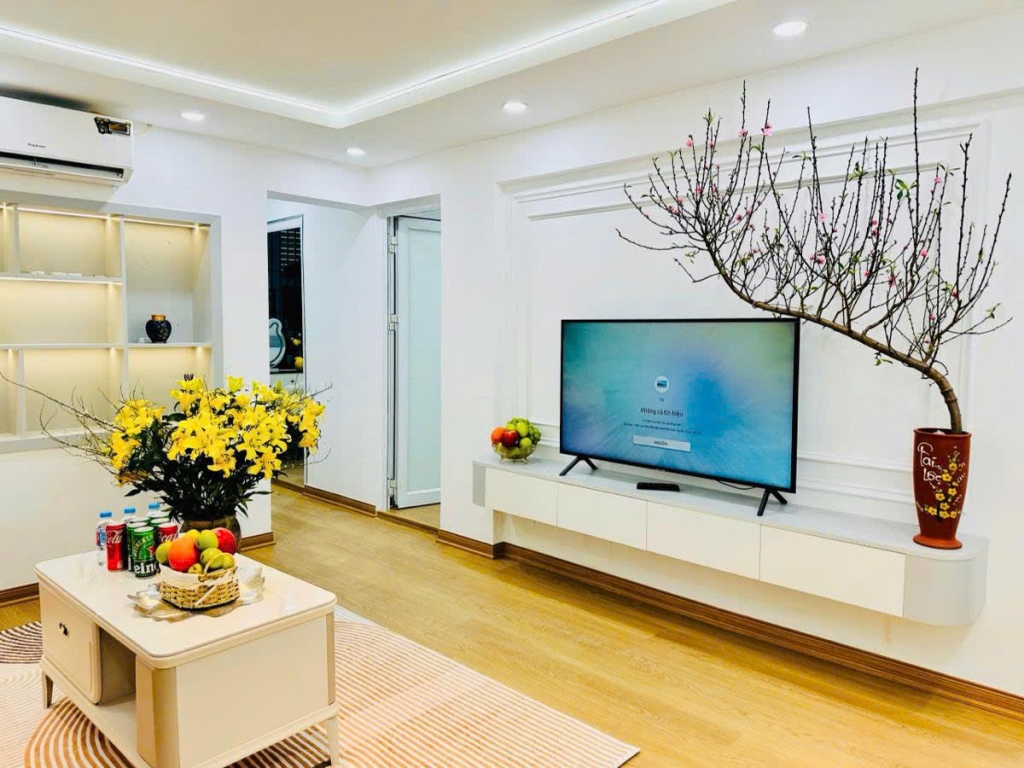 Nhà mặt phố Hoàng Sâm Cầu Giấy 40m² - Chính chủ bán, lô góc hiếm!