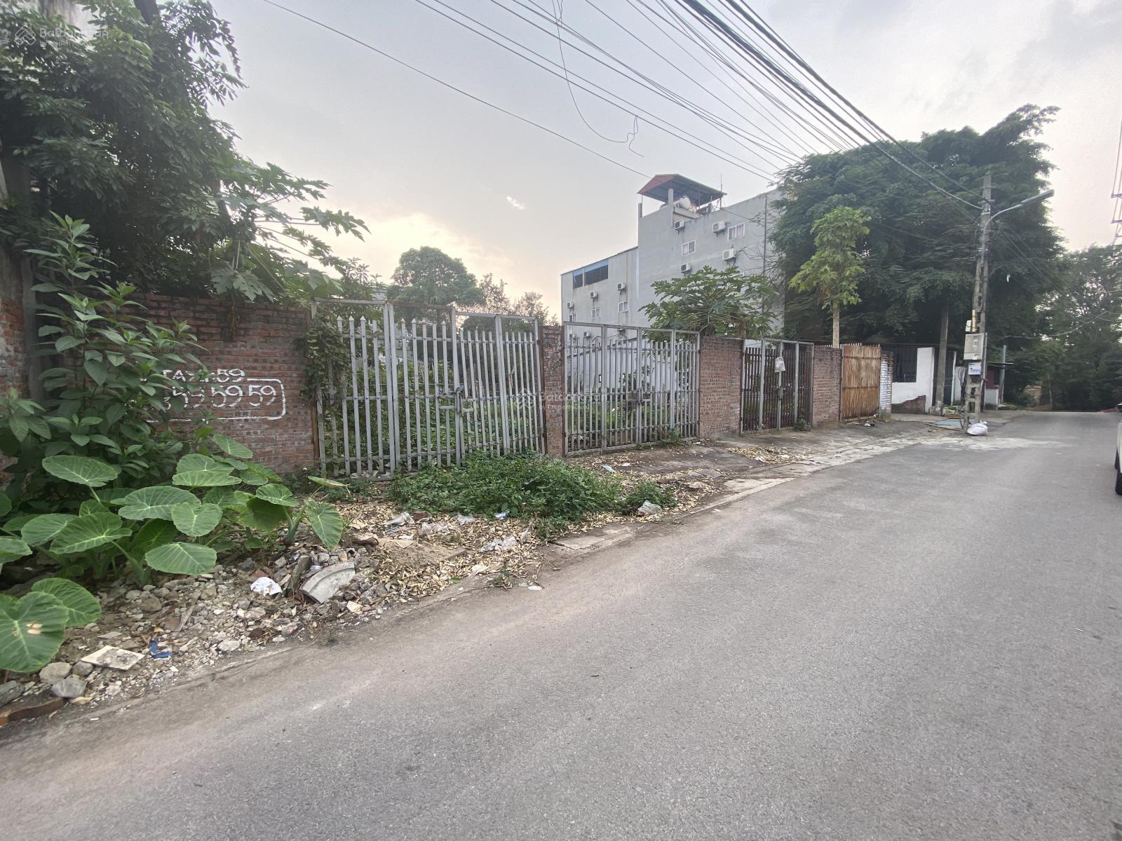 Thuê đất kho xưởng Quất Lưu 1000m² - Container vào tận nơi