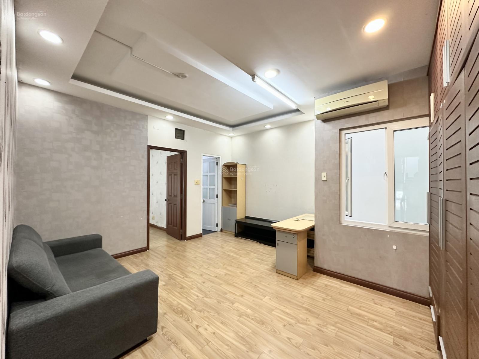 Cho thuê căn hộ 40m² Trần Quang Diệu, Q3 - Nội thất cơ bản, giá 6.5 triệu/tháng