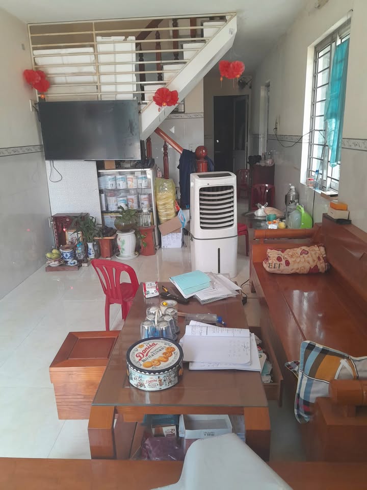 Nhà Riêng Pleiku 40m² Góc 2 Mặt Tiền - Ô tô vào tận nhà!