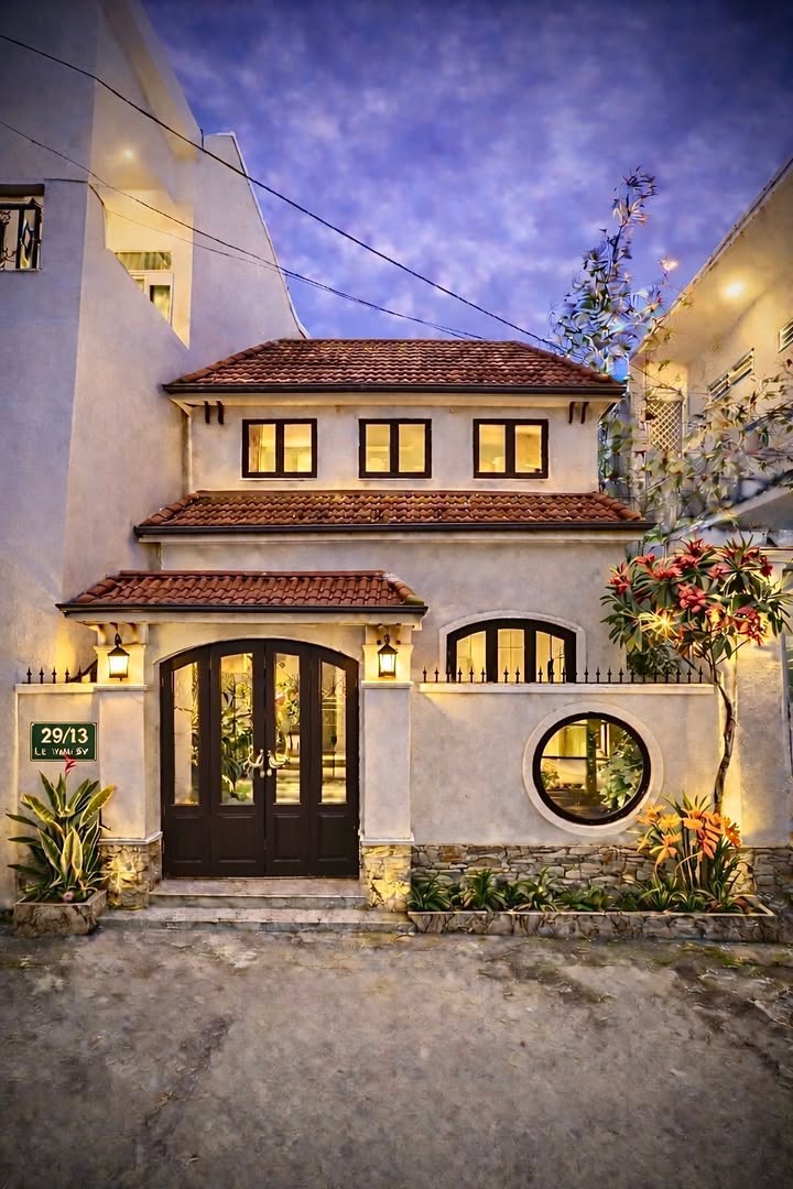 Nhà Kiến Trúc Indochine 67.3m² - Hẻm Ô Tô Lê Văn Sỹ, Quảng Ngãi