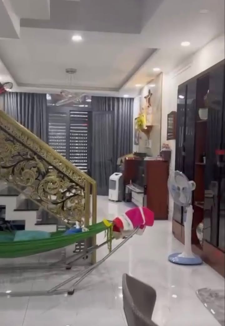 Nhà mặt tiền Hoàng Văn Hoè Tân Phú 69m² 13tr - Thích hợp KD ngay!