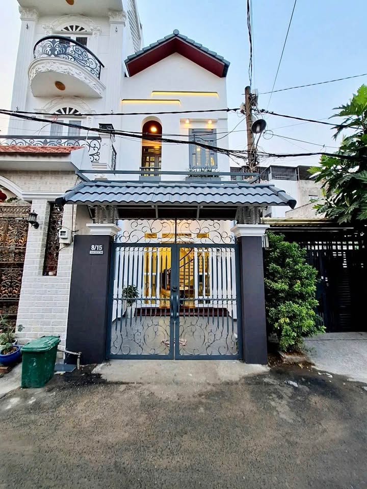 Nhà phố Thạnh Lộc 31, Q12 - 5.35 Tỷ, Sổ Hồng Riêng, Đường Xe Tải