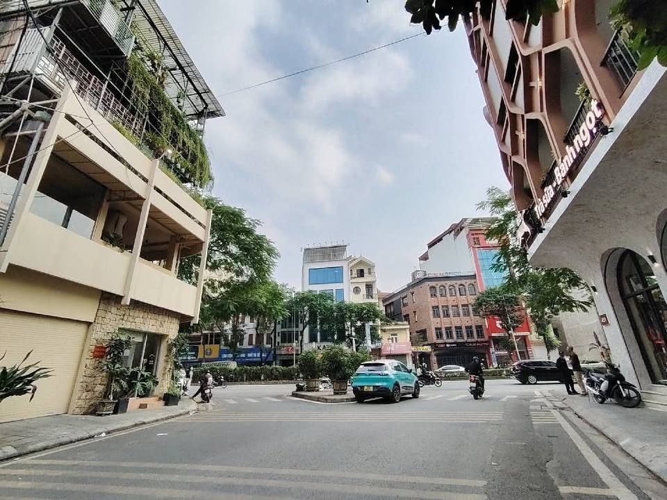 Nhà Mặt Ngõ KD Nguyễn Văn Cừ 53m² - Tặng Nhà, Sổ Đỏ Chính Chủ