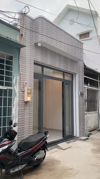 Bán nhà Phước Long B Quận 9 52m² giá 5.4 tỷ - Sẵn sàng ở ngay!