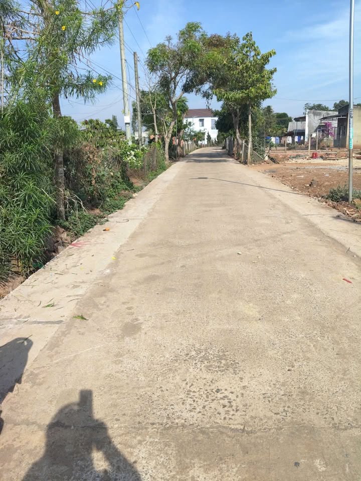 Bán gấp đất mặt tiền 1000m² tại Đức Trọng, Lâm Đồng - Giá 1.2 tỷ