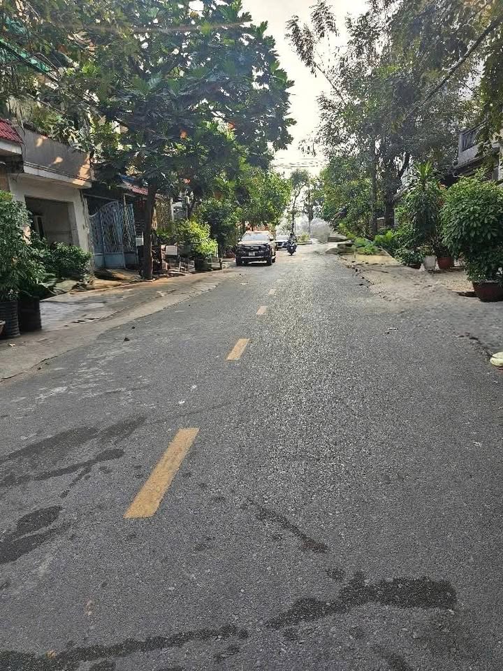 Nhà riêng 80m² Quận Tân Phú - Ô tô vào tận nhà, 10.5 tỷ