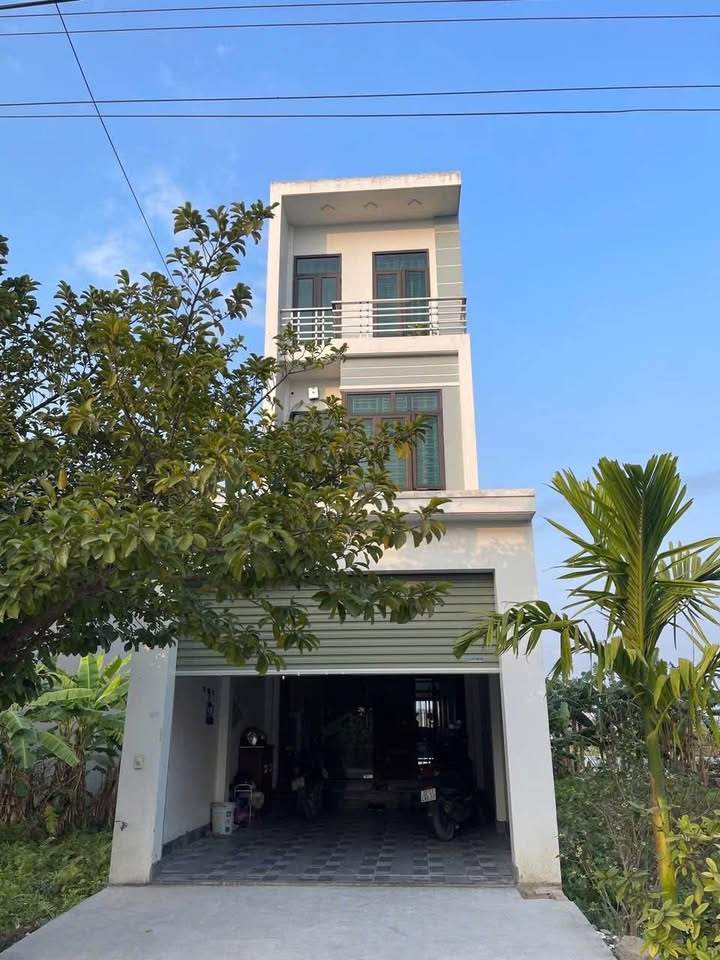 Nhà phố Xã Gia Lương 100m² - Mặt tiền kinh doanh đắc địa!