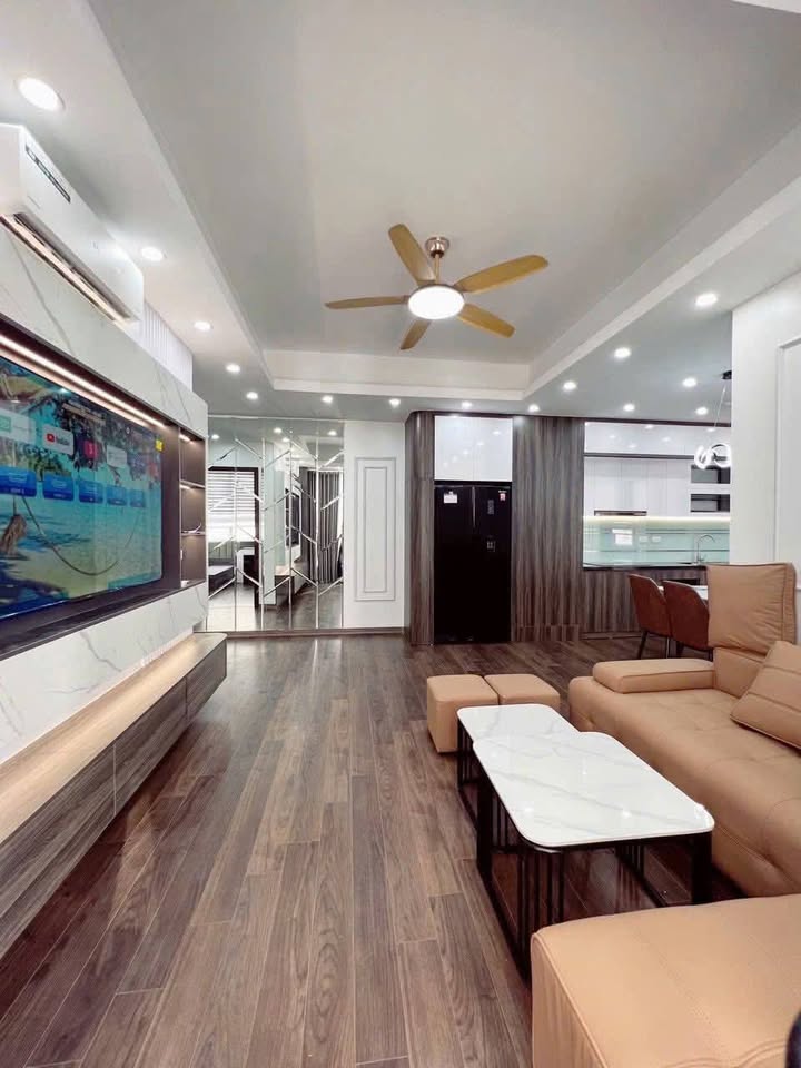 Bán tập thể Thái Thịnh 70m² giá 3.88 tỷ - Căn góc full nội thất