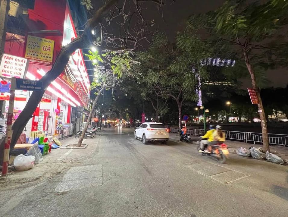 Nhà Phố Nguyễn Khang Cầu Giấy 50m² - Sổ Đỏ Vuông Vắn - 11.3 Tỷ