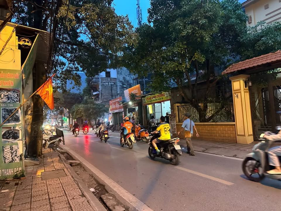 Nhà mặt phố Thanh Đàm 88m² giá 22 tỷ - Mặt tiền kinh doanh sầm uất!