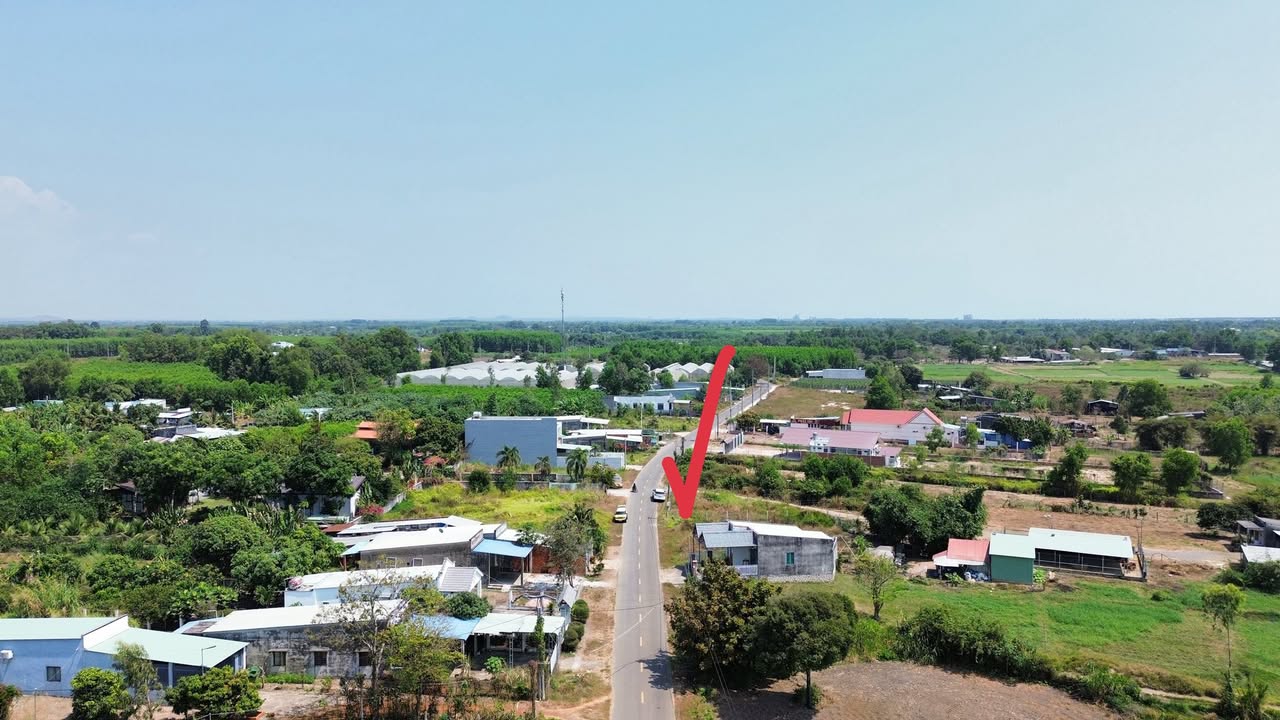 Nhà Mặt Tiền Nguyễn Huệ, Q1 - 118m², Ngang 6.1m, Giá Cắt Lỗ 990 Triệu