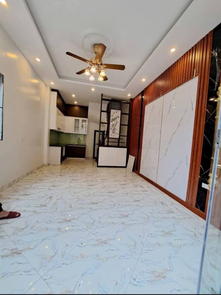 Nhà Lô Góc Thanh Lân 32m² 5 Tầng - Vài Phút Ra Time City - 6.3 Tỷ