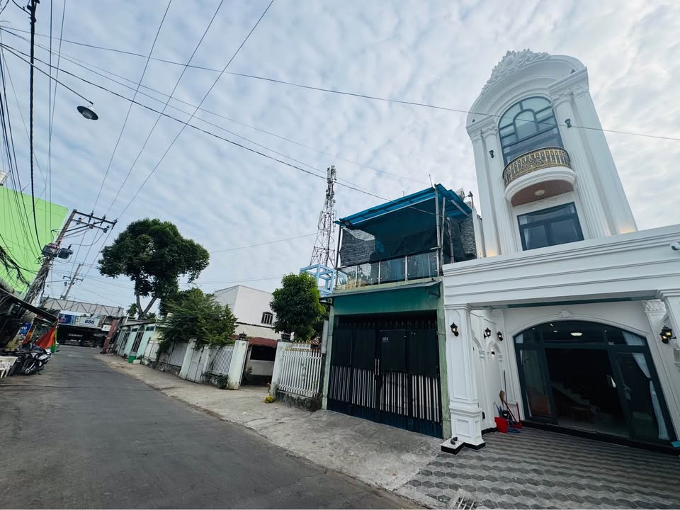 Nhà Phố 2 Lầu Mỹ Tho - 64m² Kinh Doanh Đắc Lợi, Giá 4.45 Tỷ