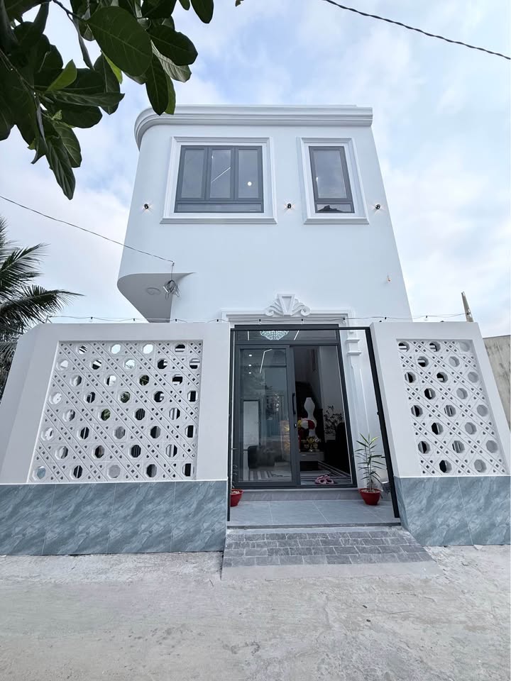 Nhà Góc 2 Mặt Tiền Mỹ Tho 84m² - Full Nội Thất Cao Cấp Giá 2.65 Tỷ