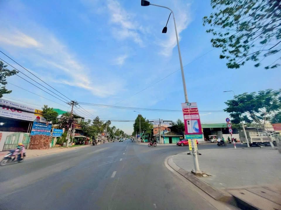 Đất nền Long Khánh 100m² - Sổ đỏ chính chủ, gần Bệnh viện Ái Nghĩa!