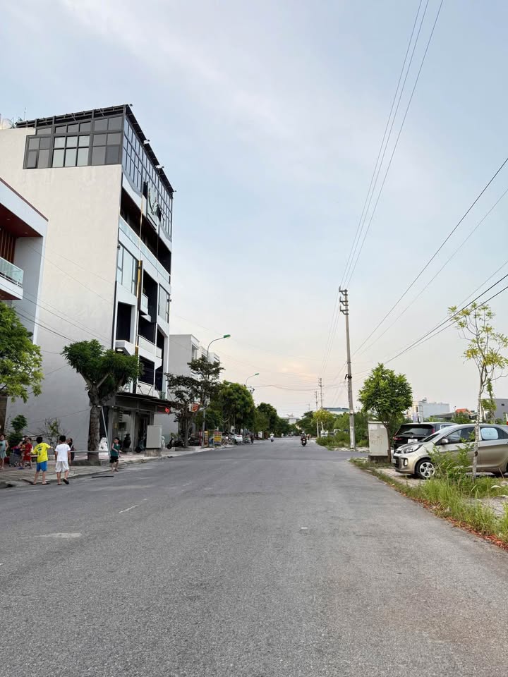 Đất Vàng Mặt Tiền Trần Phú, TP Thái Bình - 67.2m² - Giá Tốt