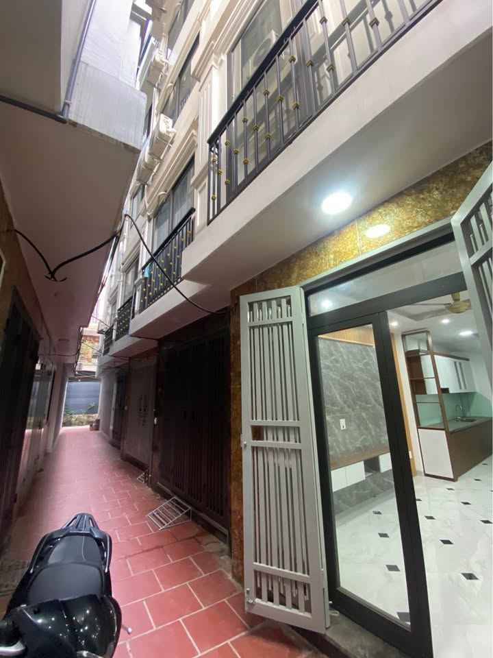 Nhà 5 tầng Yên Nghĩa, Hà Đông 30m² chỉ 6.2 tỷ - Sẵn sàng ở ngay!