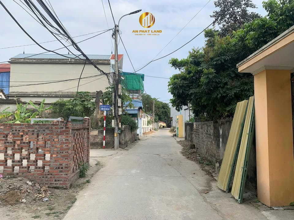 Bán đất Ninh Sơn 72m² giá 2 tỷ - Sổ đỏ chính chủ, nở hậu phát lộc!