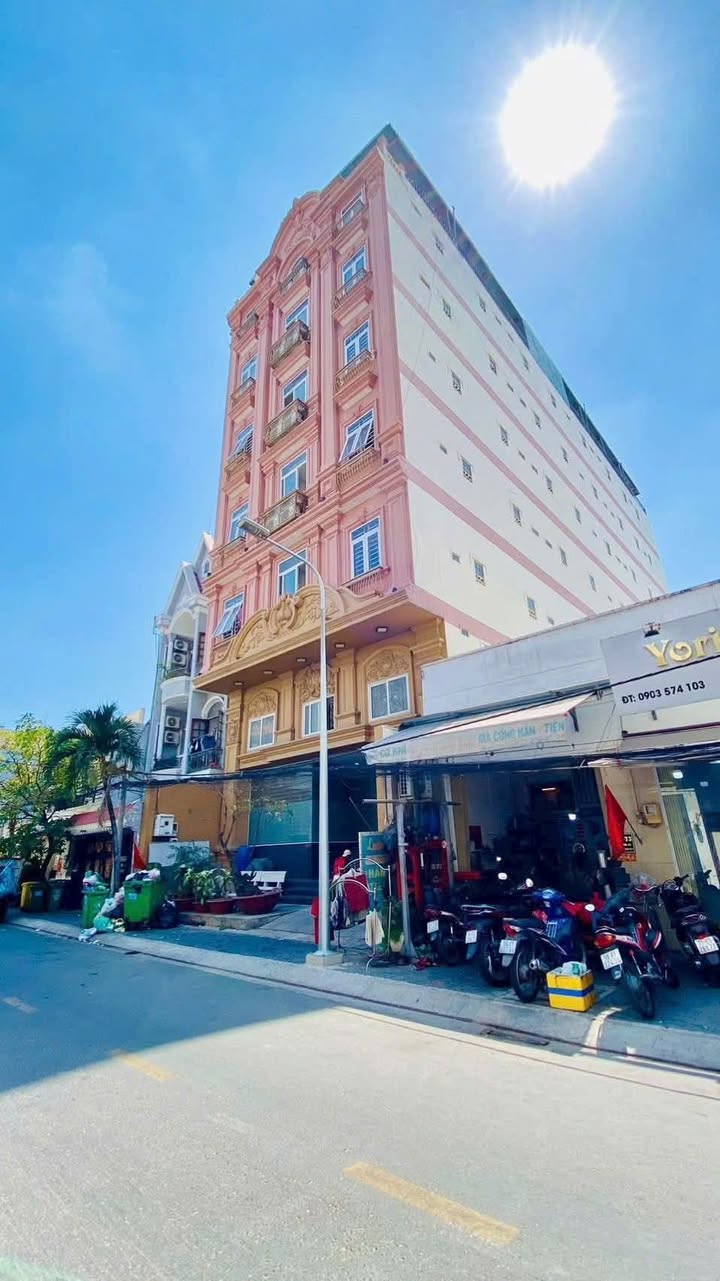 Bán Tòa Căn Hộ Cao Cấp Mặt Tiền Đường Số 53, Quận 7 - Dòng Tiền 420 Triệu/Tháng