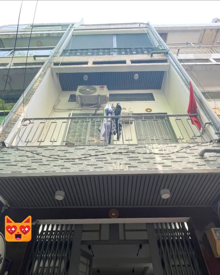 Cho thuê nhà 4 tầng, 84m² Đoàn Văn Bơ, Quận 4 - Kinh doanh đỉnh, ở sướng