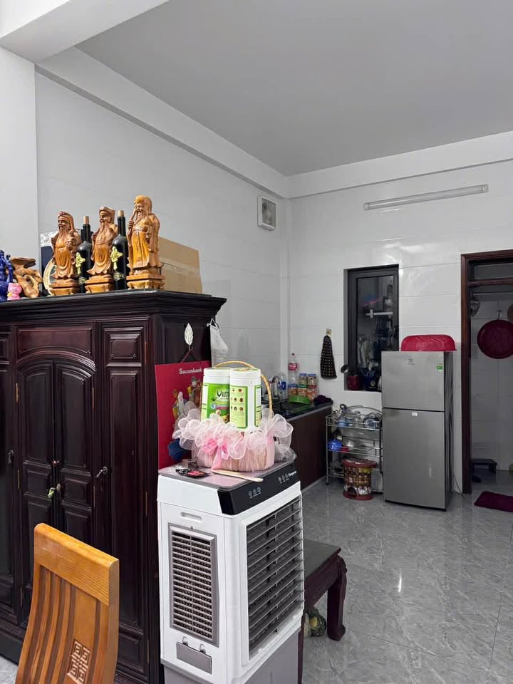 Nhà Mặt Tiền Kinh Doanh Đường Hàn Thuyên, Đồng Hới - 91m², 2.5 Tỷ