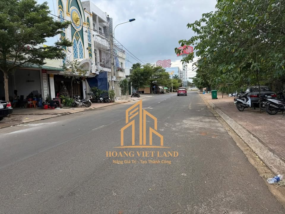 Đất nền Buôn Ma Thuột 108m² - Sổ đỏ chính chủ, đường lớn 18m!