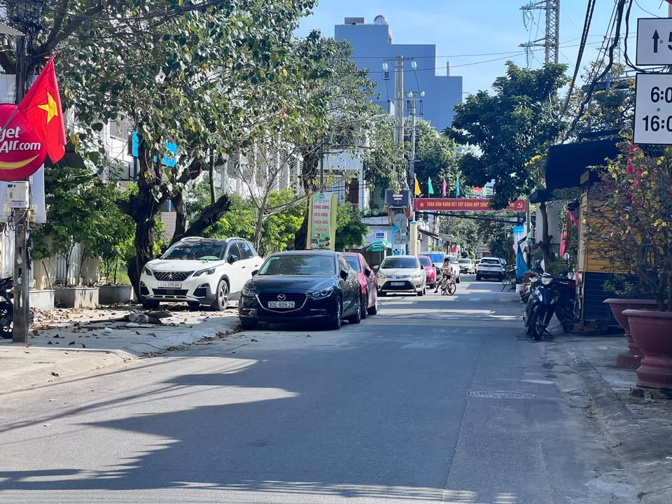 Bán Đất Tặng Nhà 200m² Mặt Tiền Nguyễn Thiện Kế, Sơn Trà - 300m Ra Biển