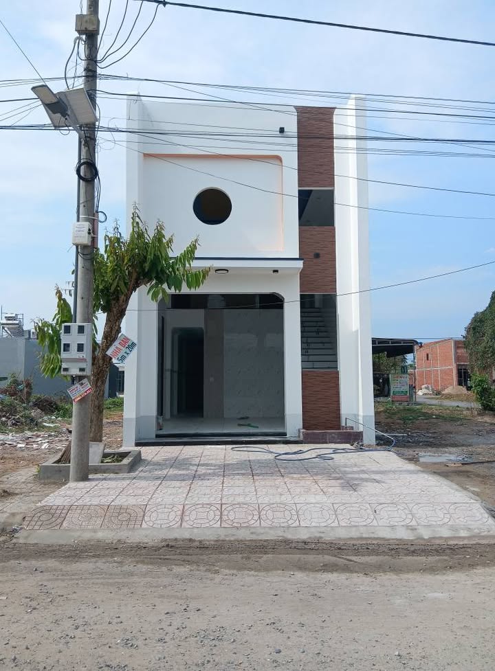 Bán nhà trệt lửng KDC Đông Phú 100m² - Sẵn sàng ở ngay!