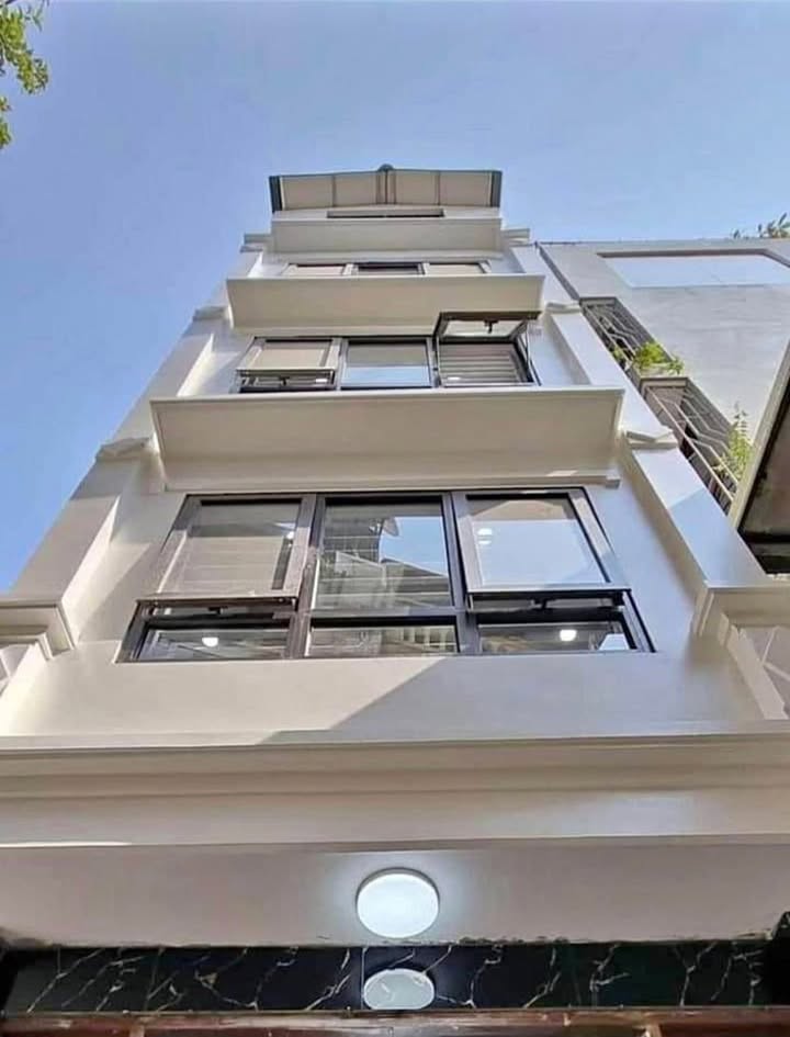 Nhà 7 Tầng Thang Máy Hoàng Ngân, Cầu Giấy - 48m² Giá 16 Tỷ