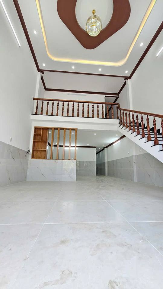 Nhà 1 Trệt 1 Lửng 115m² Full Thổ Cư - Hẻm Xe Hơi Rộng Tại P2 Bảo Lộc