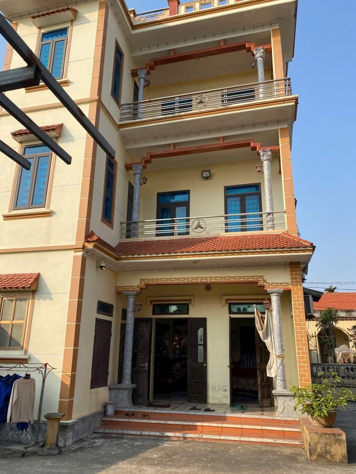 Bán nhà 3 tầng Minh Tân Kiến Xương 164m² giá 1.3 tỷ - Ô tô vào tận nhà!