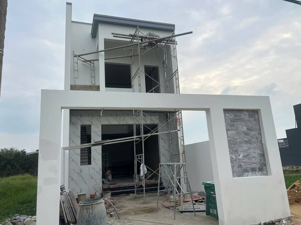 Bán nhà Đức Hòa Đông 121m² giá 2.5 tỷ - Sẵn sàng ở ngay!