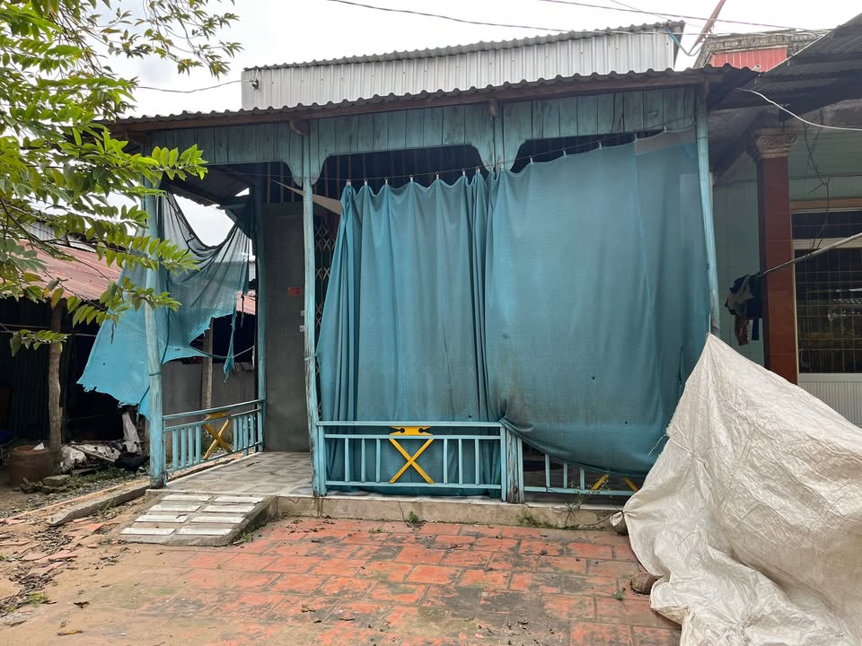 Bán đất tặng nhà cây Định An, Lấp Vò - 560 triệu, 6x23m - Sổ hồng thổ cư