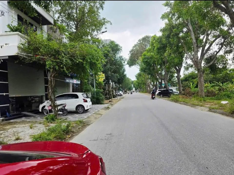 Nhà Phố Nguyễn Công Trứ Thanh Hóa 88m² - Vị trí đắc địa, kinh doanh ngay!