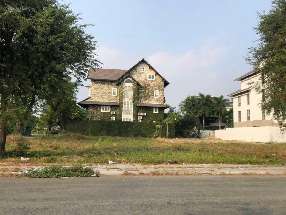 Bán Đất Góc 2 Mặt Tiền 305m² Thạnh Mỹ Lợi, Thủ Đức - Giá 53.3 Tỷ