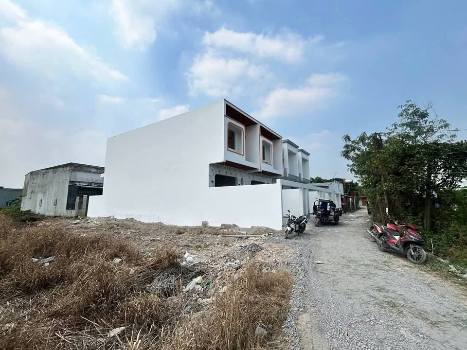 Nhà 3PN Đức Hòa Hạ, 115m², Sổ Hồng, Gần KCN Tân Đức - 2.75 Tỷ