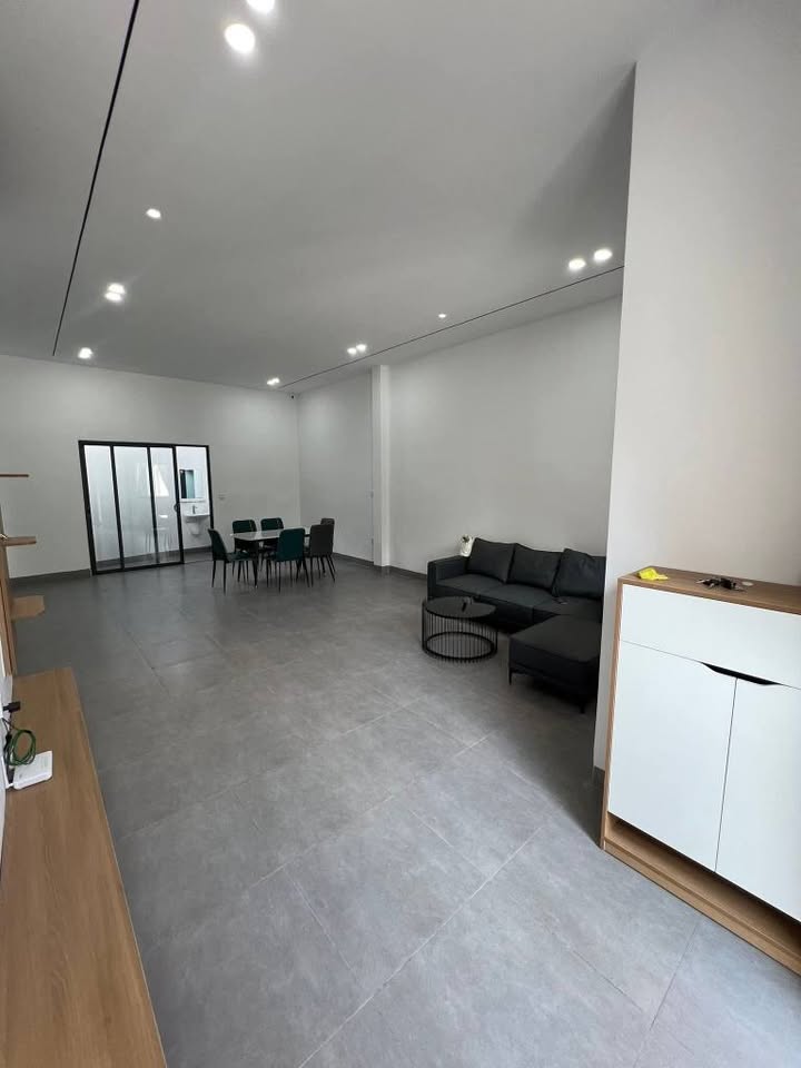 Thuê nhà Nguyễn An Ninh, Ea Kao 7 triệu - Ô tô vào tận nhà!