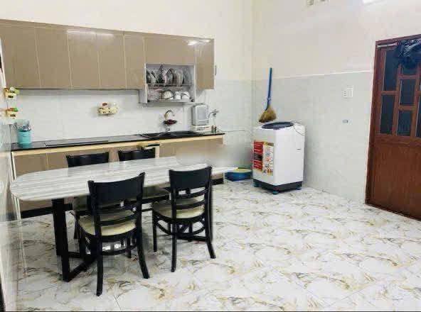 Nhà nguyên căn Phú Lợi, Thủ Dầu Một 135m² - Ô tô vào tận nhà!